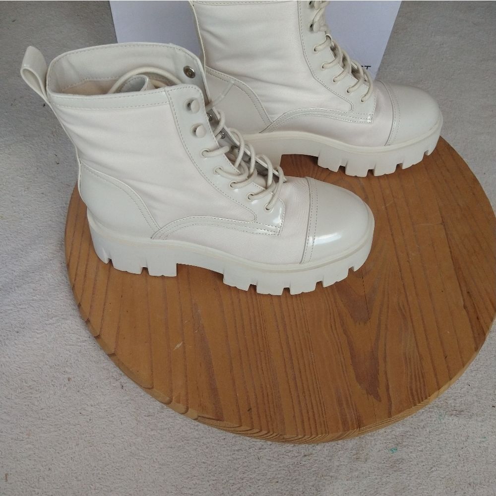 NIB Nine West Lace Up Combat Boots Size 8